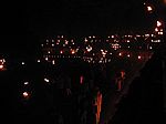 der ganze Park war voller Lichter